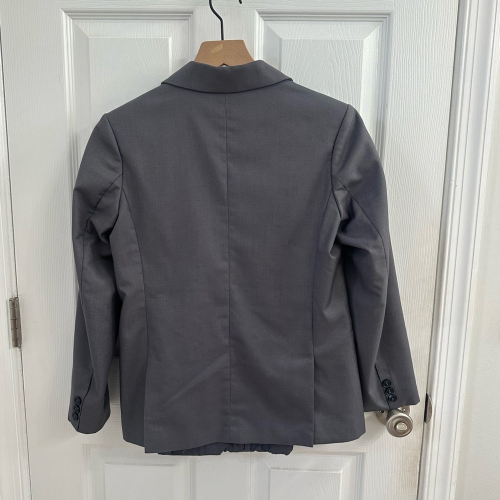 Classic Gray Boys 2 piece suit set (pants and jacket) - Picture 2 of 7